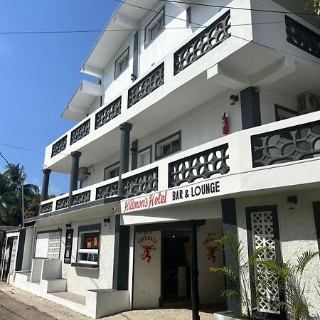 Hillmon'S Hotel Bar Lounge Sosua Exterior photo