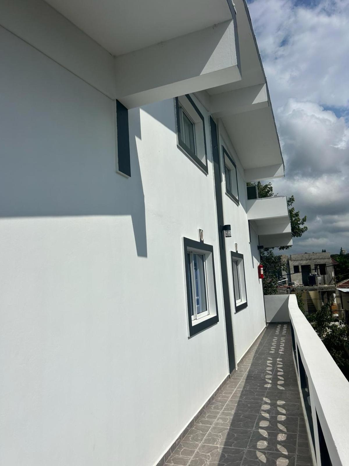 Hillmon'S Hotel Bar Lounge Sosua Exterior photo