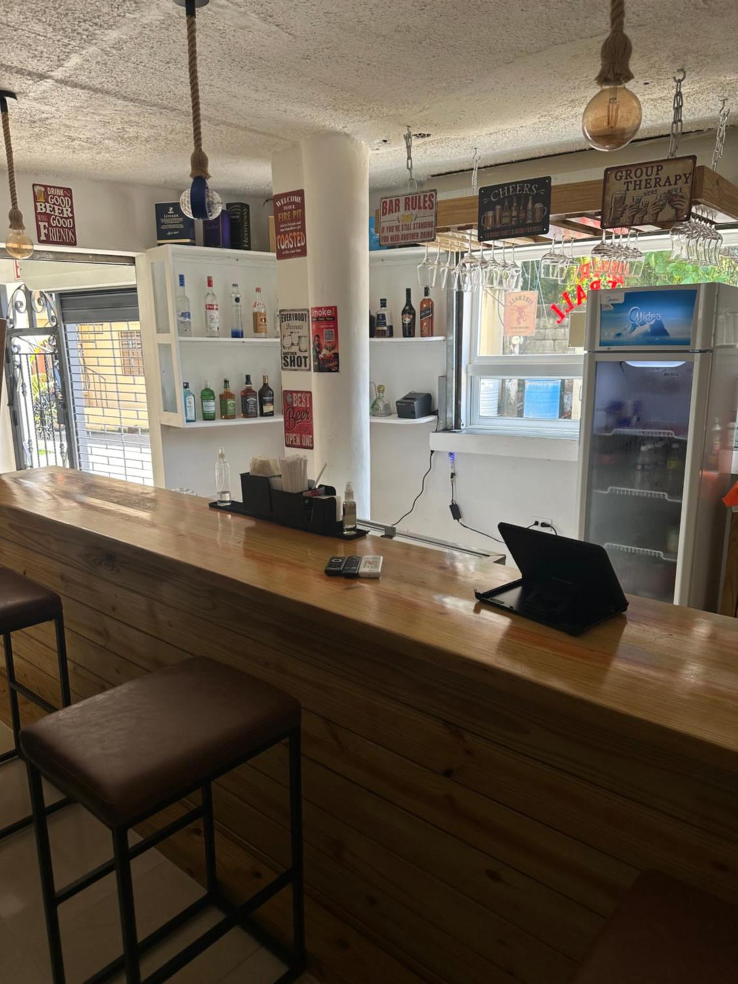 Hillmon'S Hotel Bar Lounge Sosua Exterior photo