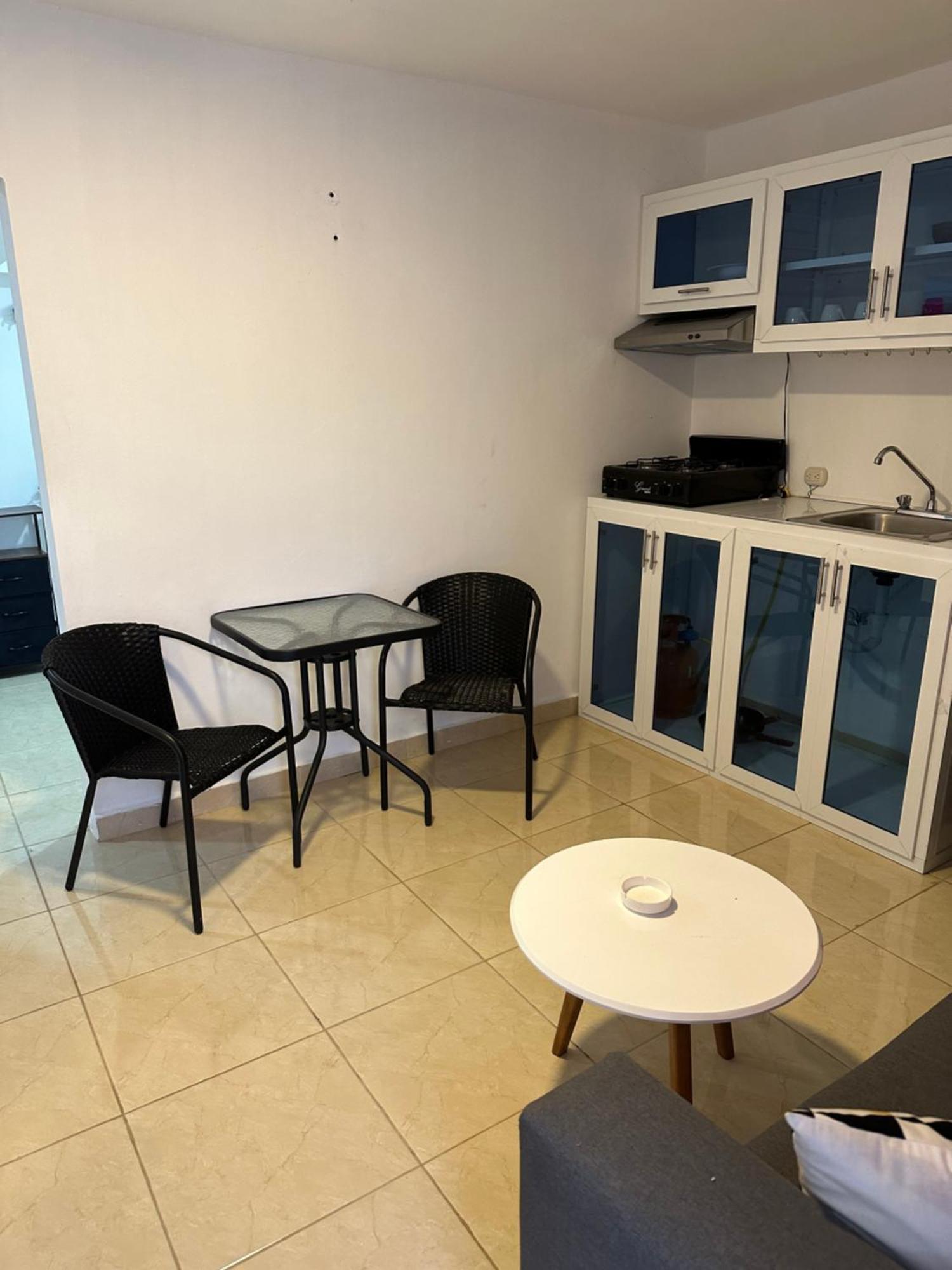 Hillmon'S Hotel Bar Lounge Sosua Room photo